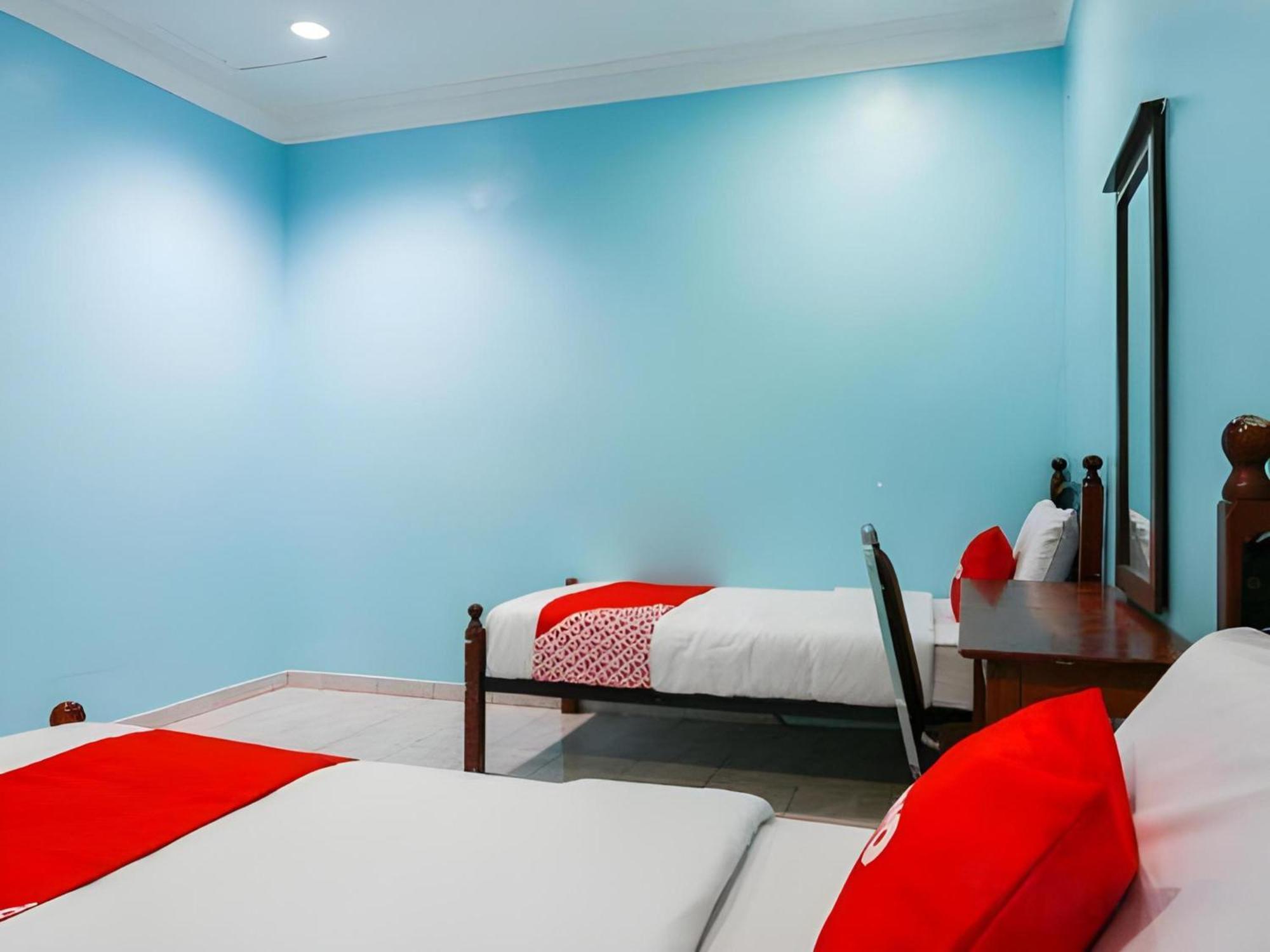 Oyo 44094 Bangi Lanai Hotel Zewnętrze zdjęcie