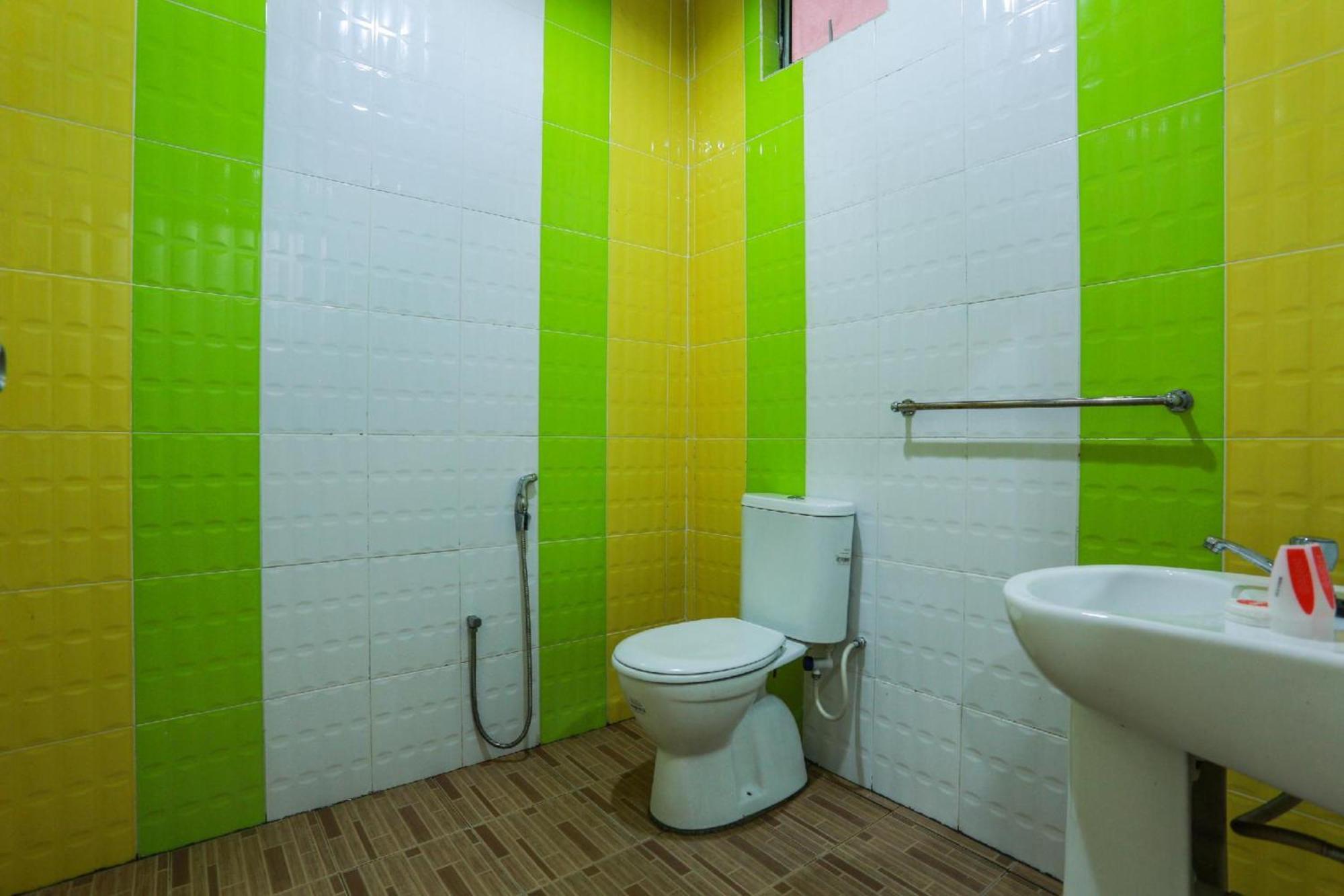 Oyo 44094 Bangi Lanai Hotel Zewnętrze zdjęcie