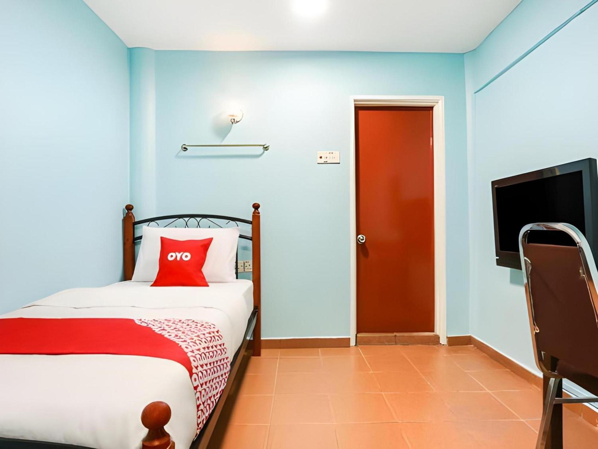 Oyo 44094 Bangi Lanai Hotel Zewnętrze zdjęcie