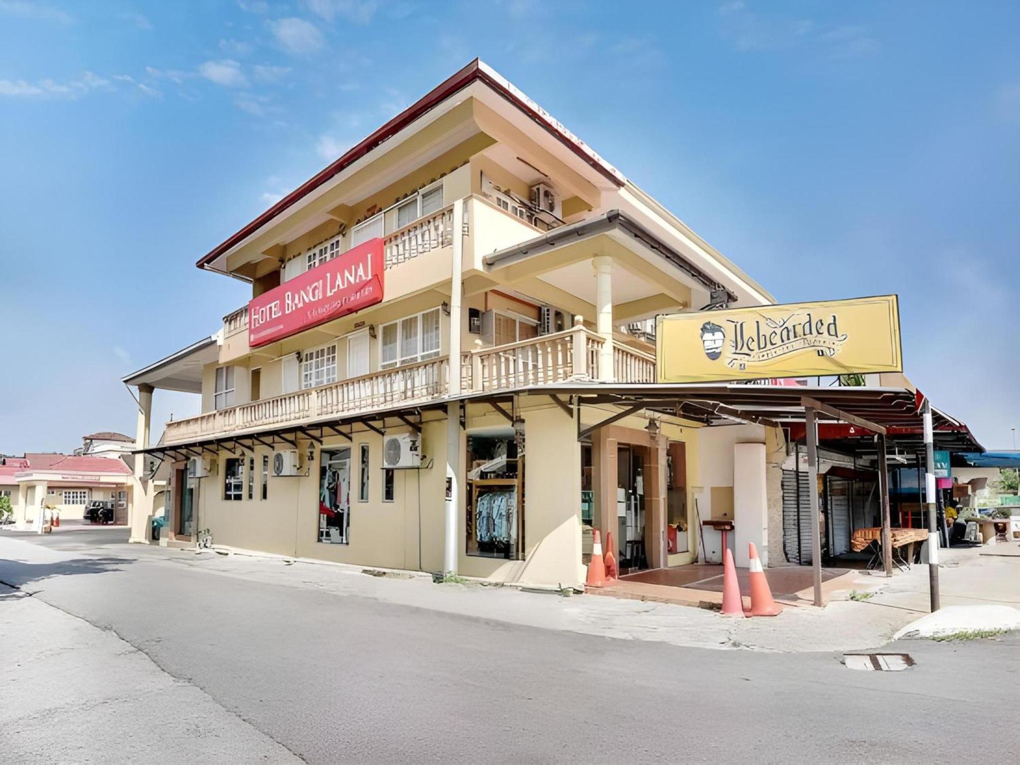 Oyo 44094 Bangi Lanai Hotel Zewnętrze zdjęcie